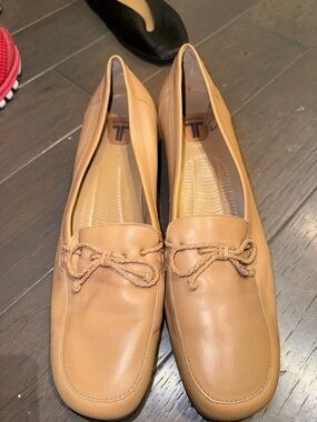 ⭐️ TROTTER Brazilian Leather Low Heel Tan Leather Loafers size 11